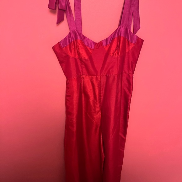 Seamed Wide Leg Jumpsuit - Picture 4 of 5